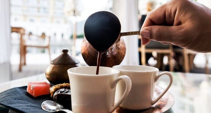 5 Racikan Kopi di Dunia Ini Disajikan dengan Cara Unik