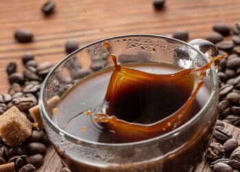 Racikan Kopi Pakai Lada Hitam Ini Memberi Khasiat Sehat pada Tubuh